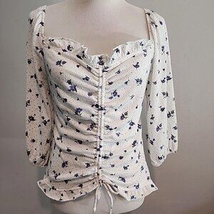 BCX Synched Tie Front White With Blue Flowers Top 3/4 Sleeve Size M NWOT A-177